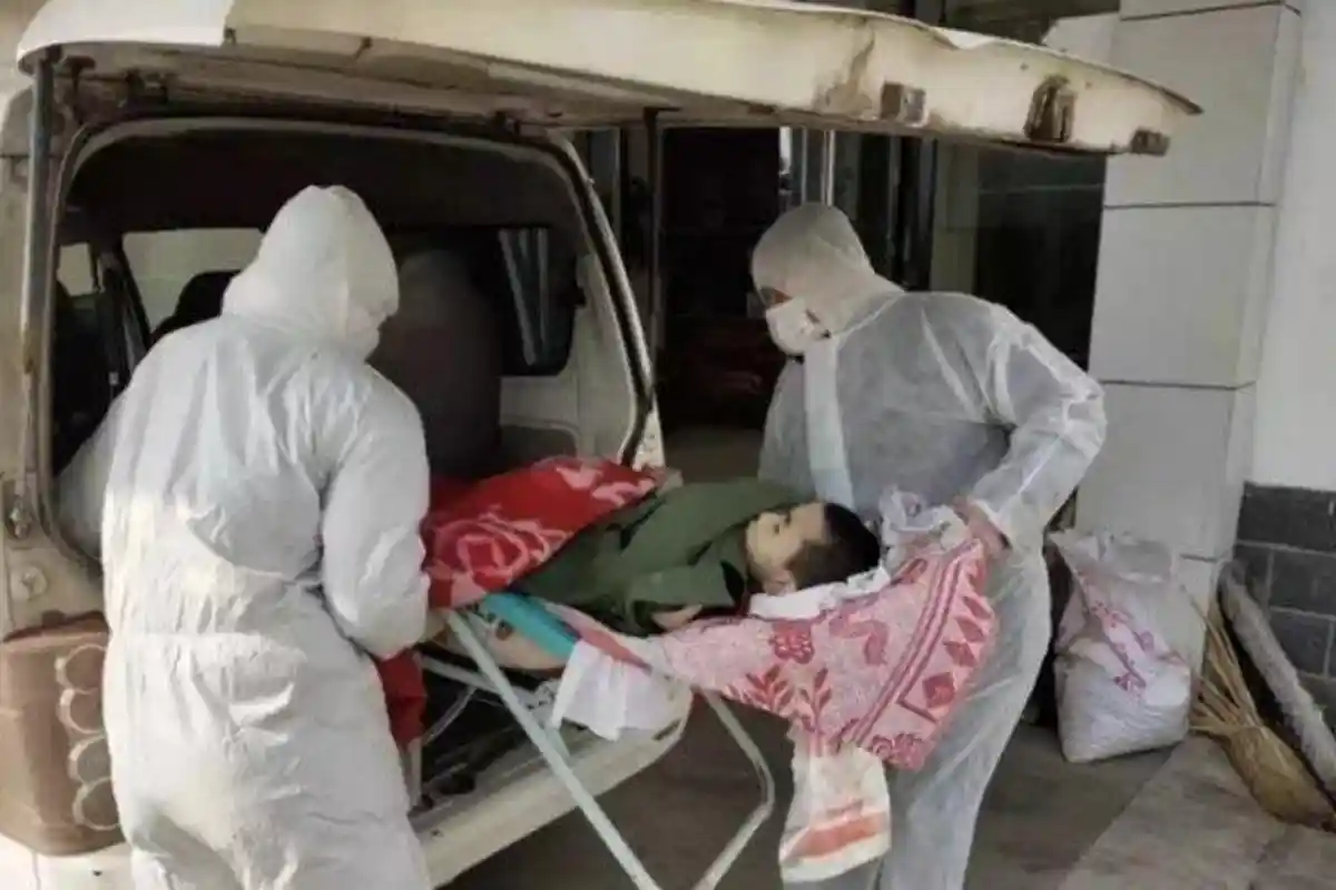 Menikah Dengan Pria China, WNI yang Hamil & Balitanya Ini Terancam Tak Bisa Dievakuasi ke Indonesia