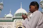 bacaan-sholawat-dengan-ragam-keistimewaan-penarik-rezeki-kesehatan-hingga-selamat-marabahaya.jpg