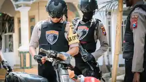 kapolres-lumajang-saat-melakukan-sidak-motor-bodong-ke-desa-desa.jpg