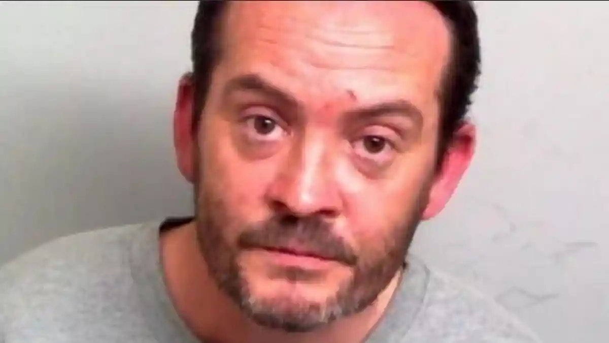 Curiga Pacarnya Selingkuh, Pria Ini Nekat Bunuh Hewan Peliharaan dan Bakar Rumah Sang Kekasih