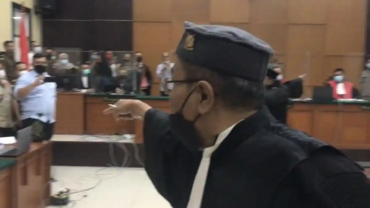 Mana Habib Rizieq? Buka Layar! Kuasa Hukum Teriak ke Jaksa dan Hakim, Munarman: Sidang Sama Tembok