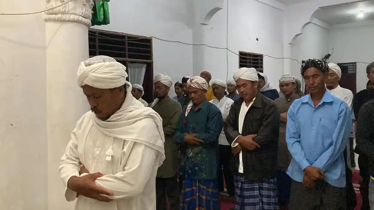 BESOK Jemaah Tarekat Naqsyabandiyah Mulai Puasa, Malam Ini Sudah Laksanakan Salat Tarawih