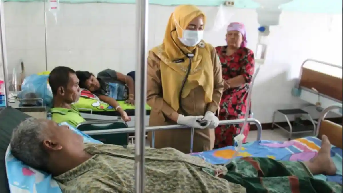 Puluhan Warga Diwek Jombang Diduga Keracunan Massal Setelah Memakan Menu Hajatan