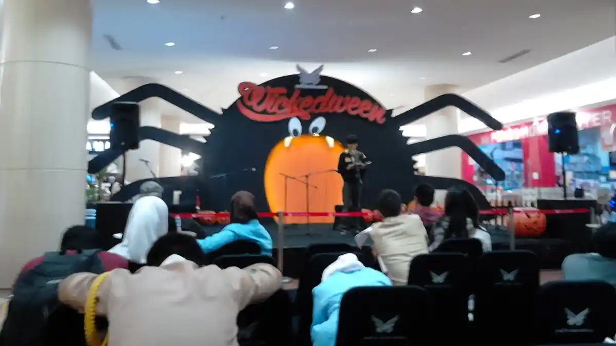 Kendati Diteror Bom, Perayaan Halloween di Mall Alam Sutera Tetap Semarak