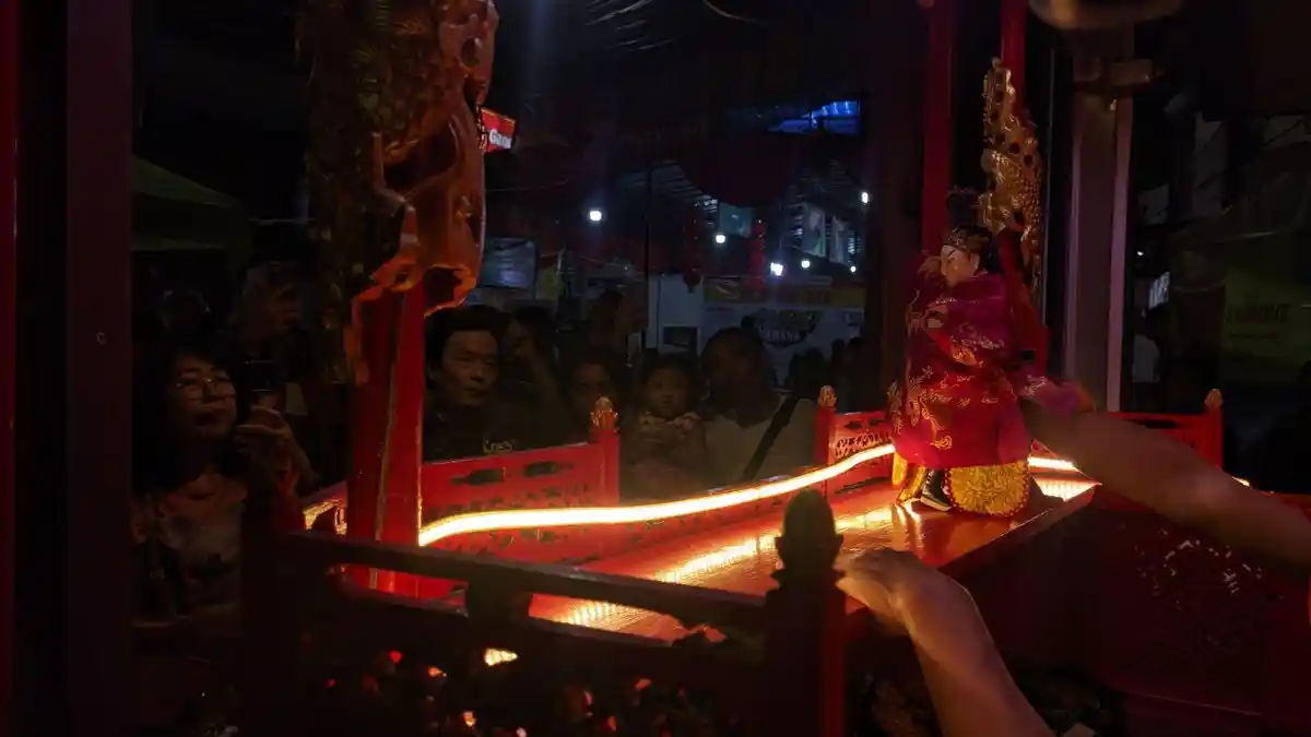 Wayang Potehi Pasar Imlek Semawais Obati Dahaga Ariyato, Jadi Magnet Pengunjung Pecinan Semarang