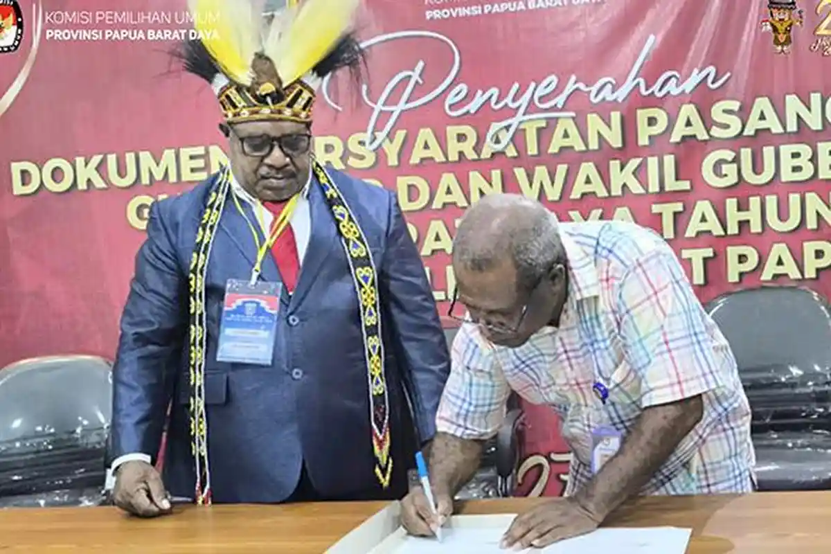 Terima Dokumen Persyaratan Bakal Paslon dari MRPBD, KPU Papua Barat Daya Lanjut ke Tahap Berikut