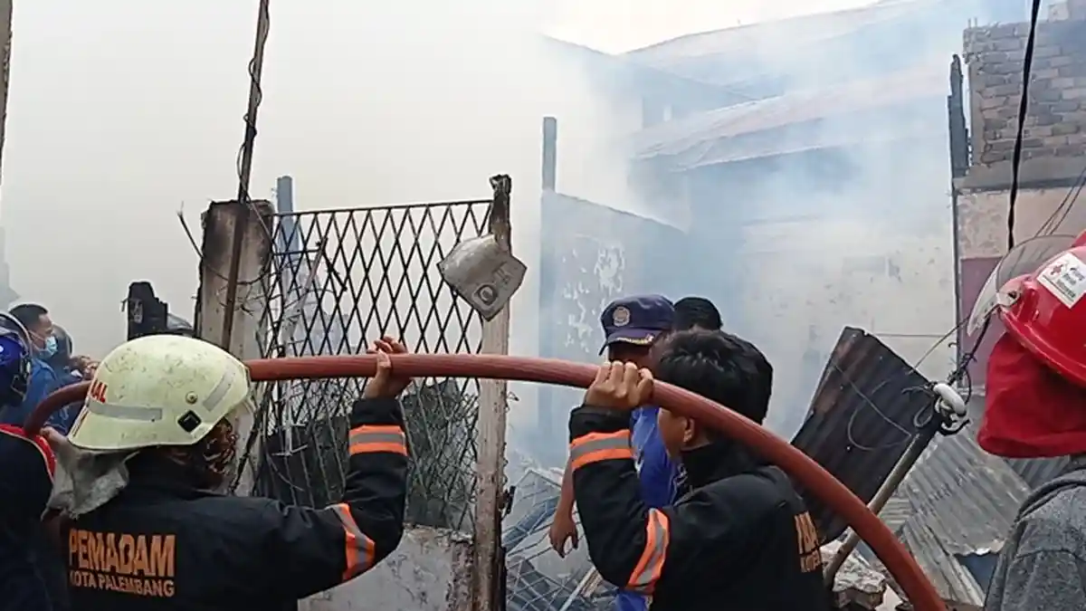 Kebakaran di Pahlawan Palembang, Adi Tertidur Pulas Tak Rasakan Api Sudah Ada di Atas Perut