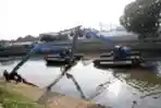 Pengerukan Aliran Sungai Ciliwung