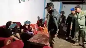 Satpol-PP-Kuansing-merazia-salah-satu-kafe-remang-remang.jpg