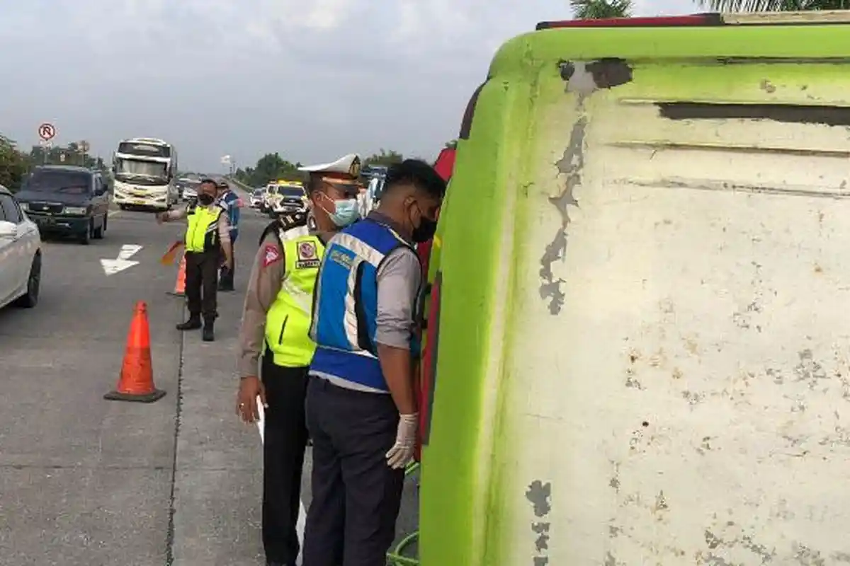 Diduga Sopir Cadangan, Pengemudi Bus Pariwisata yang Tewaskan 13 Orang di Tol Surabaya Mojokerto