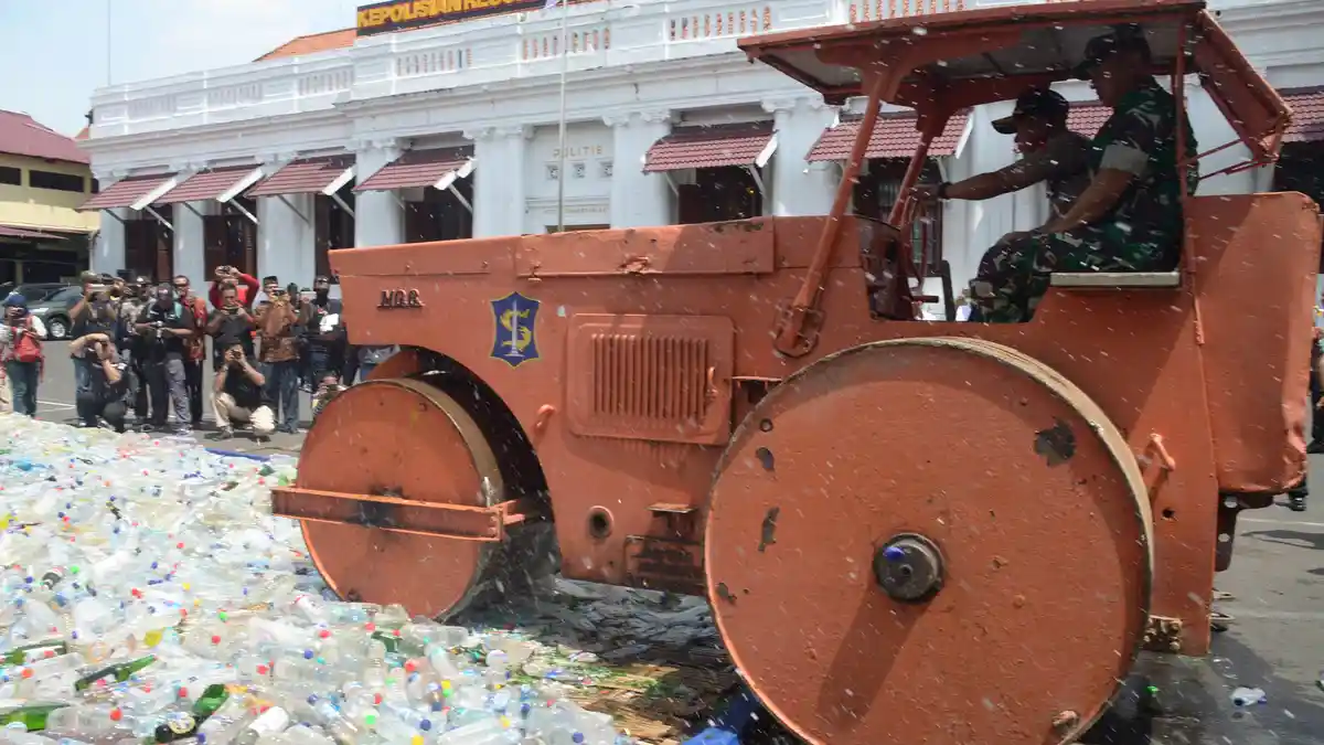 Produsen Miras Oplosan Di Bandung Jadi Tersangka TPPU