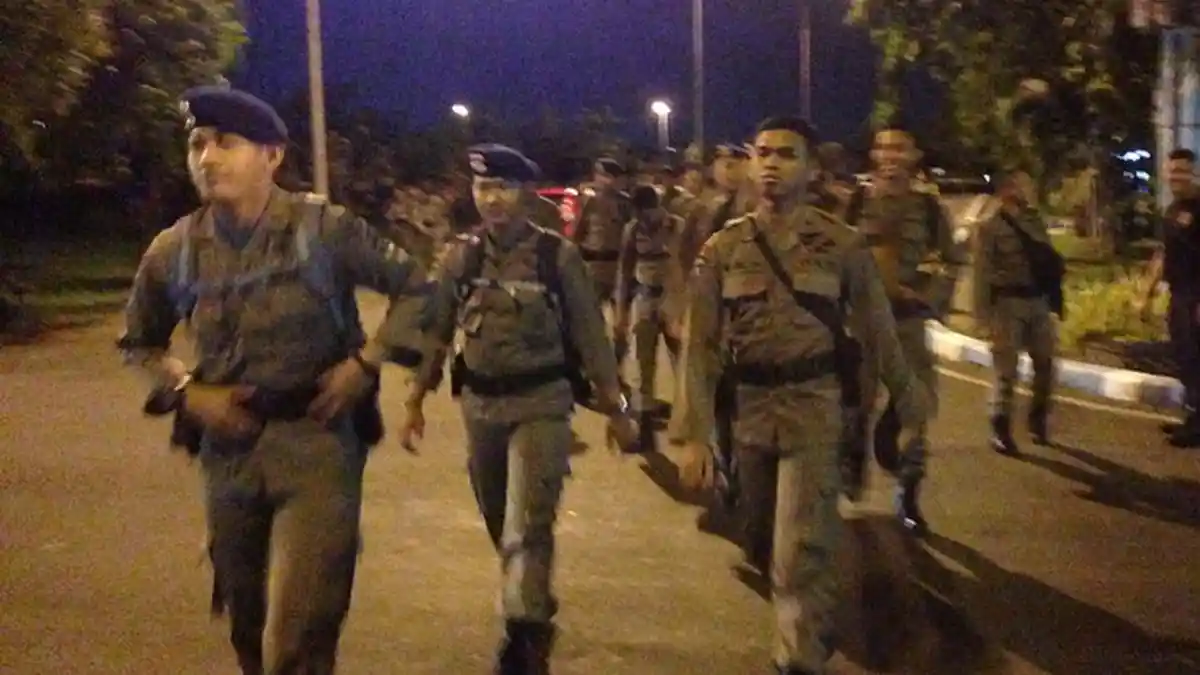 Malam Ini, 100 Personel Brimob Terbang dari Surabaya ke Papua