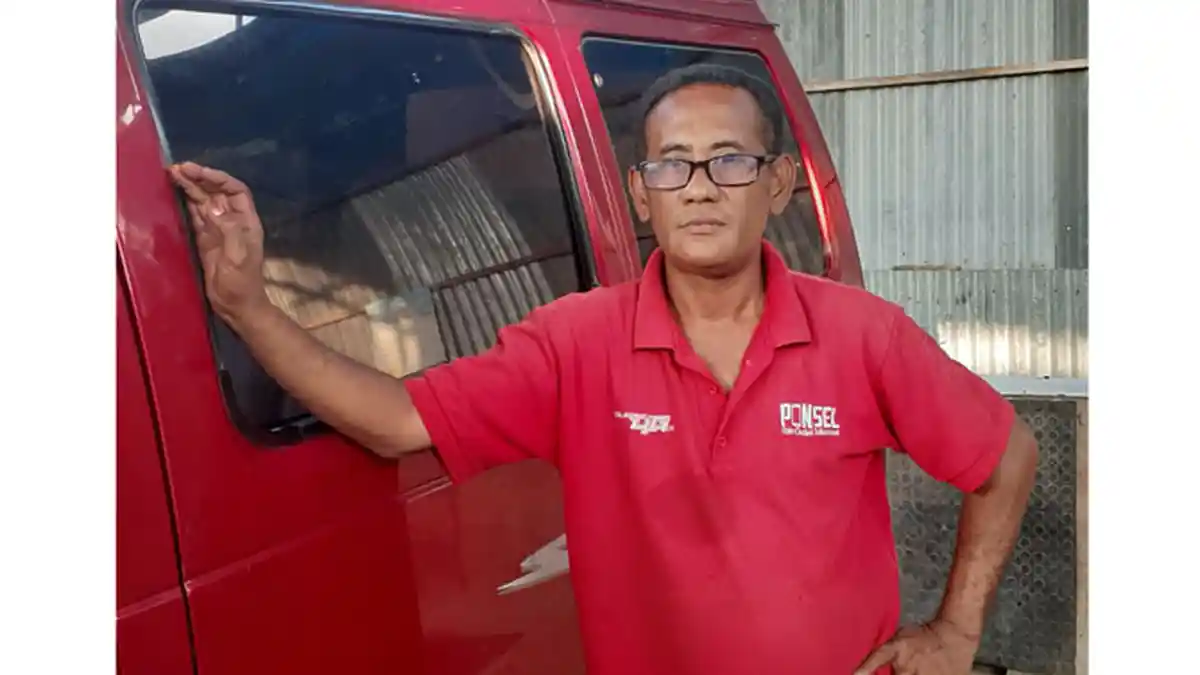 Pemilik Cuci Mobil Sasando Maumere Tetap Bangkit di Masa Pandemi