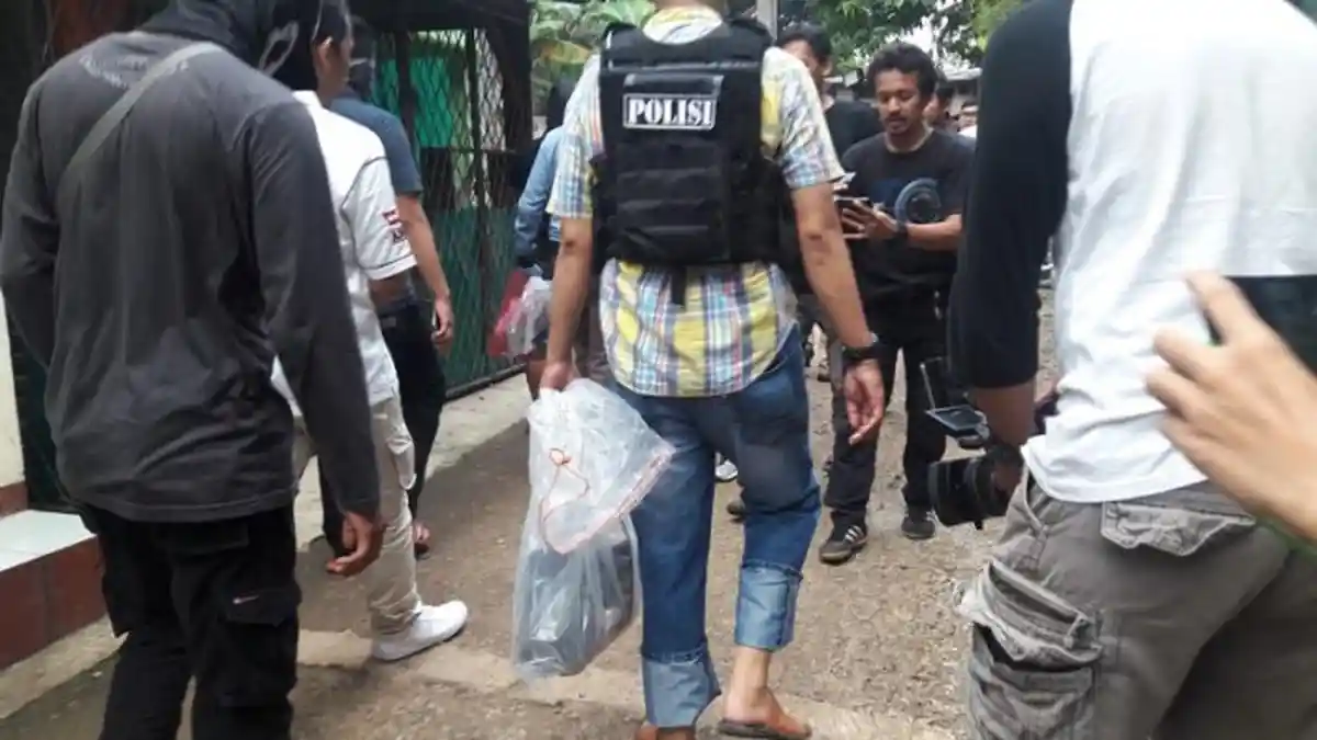 Densus 88 Tangkap Tiga Terduga Teroris di Wilayah Temanggung dan Kendal