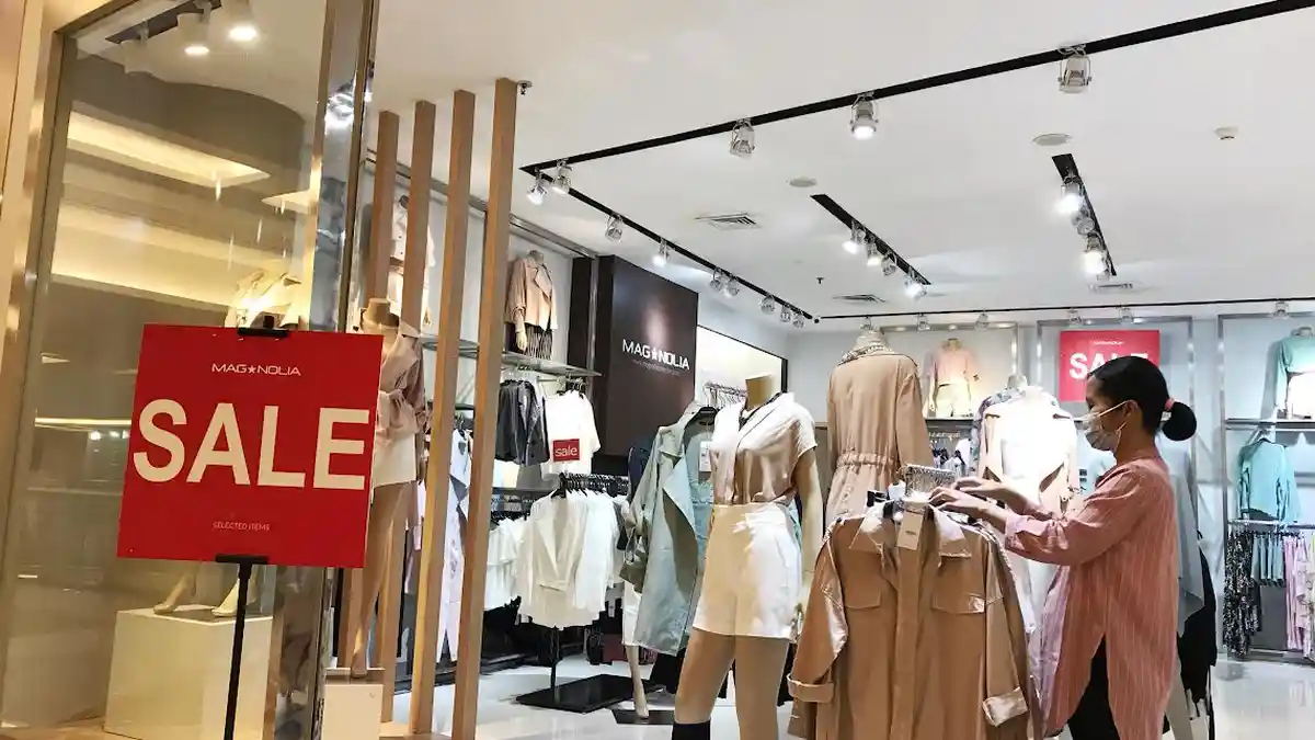 Kaum Hawa Merapat, Blazer Promo di TSM Makassar