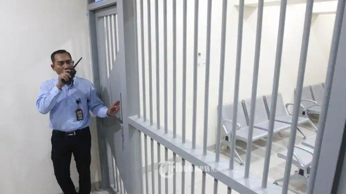 Uang Tutup Mulut Saja Rp 99 Juta, Begini Pengakuan Mantan Petugas Rutan KPK