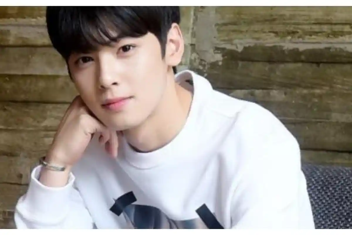 Dianggap Tampan Sempurna, Ini Cara Cha Eun Woo Kelola Stres dan Rawat Kulit Wajahnya