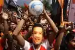 Demo The Jakmania di Istana Merdeka