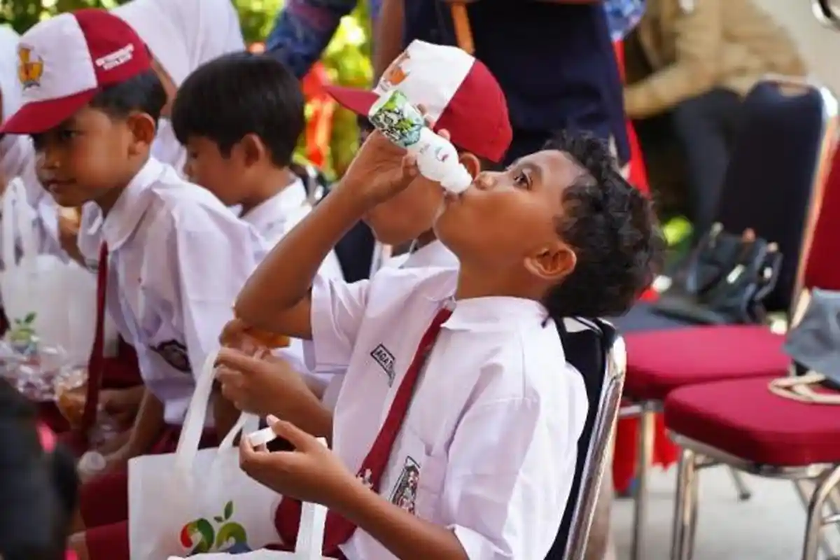 Melihat Uji Coba Program Makan Bergizi Gratis di Kota Batu saat Perayaan Hari Sumpah Pemuda