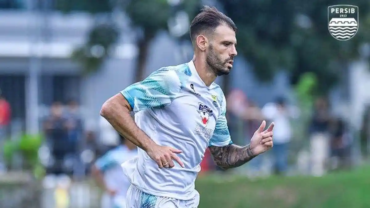 Luis Milla akan Pasang 6 Pemaing Asingnnya di Laga Persib Bandung vs Madura Unite, Tyronne Starter?