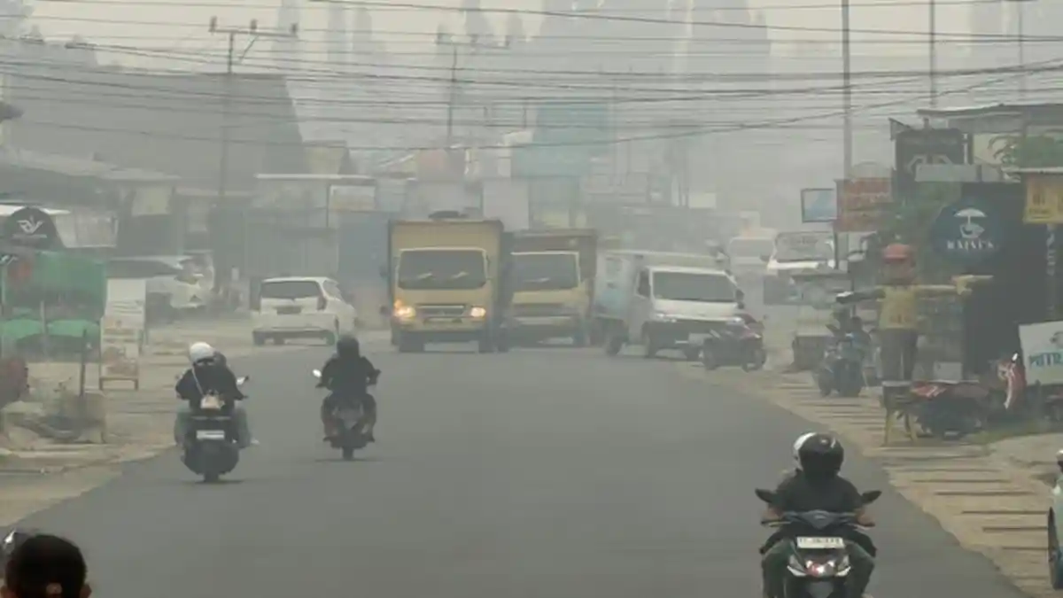 ISPU Sendawar 402, Udara Kubar Berbahaya dan Asap Lolos dari Hujan