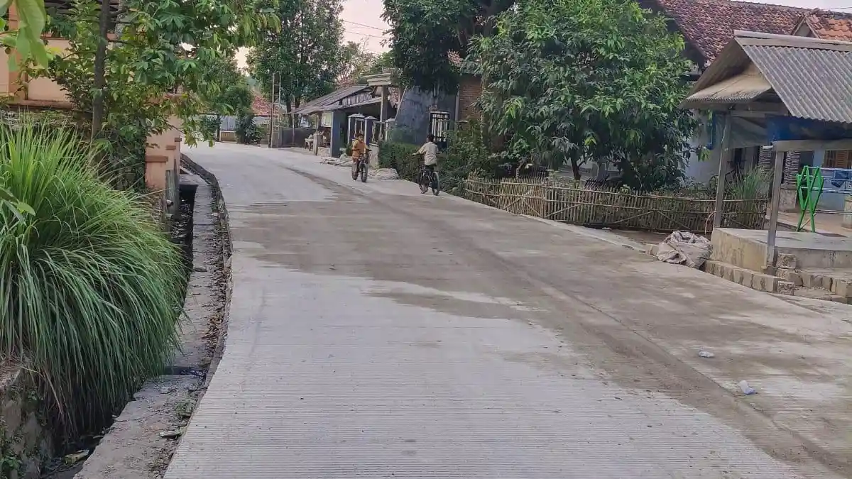 Jalan Penghubung Cimuntuk-Malangnengah Purwakarta yang Rusak Kini Mulus, Perbaikan Telan Rp8,2 M - Tribunjabar.id