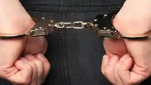 ilustrasi-ditangkap-polisi_20180611_084449.jpg
