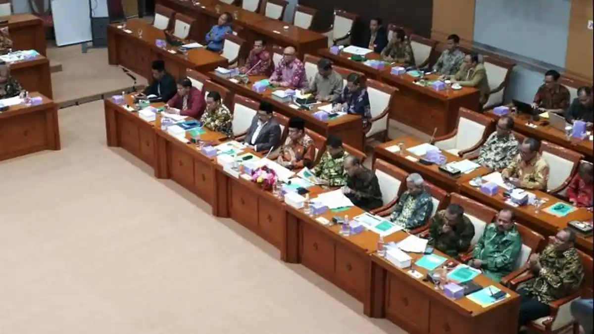 Menteri Agama Klarifikasi Soal Larangan Bercadar dan Celana Cingkrang Saat Rapat Dengan DPR