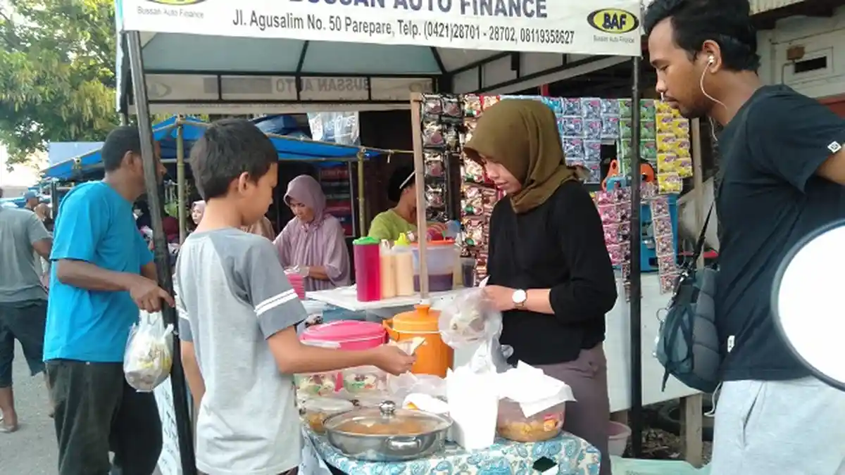 Pasar Ramadan Takkalasi Barru, Tempat Berburu Jajanan Menu Buka Puasa