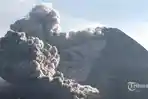 Gunung-Merapi-mengalami-erupsi.jpg