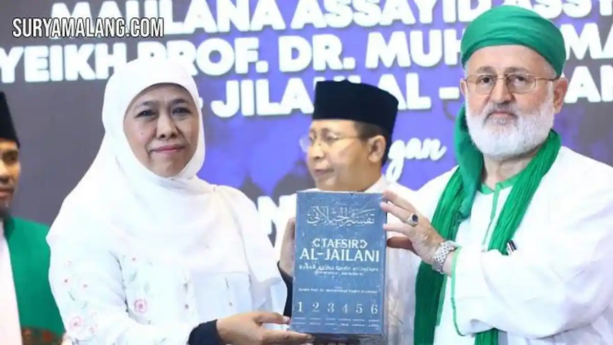 Fadhil Al-Jilani Al-Hasani, Ulama dari Turki Temui Khofifah di Surabaya