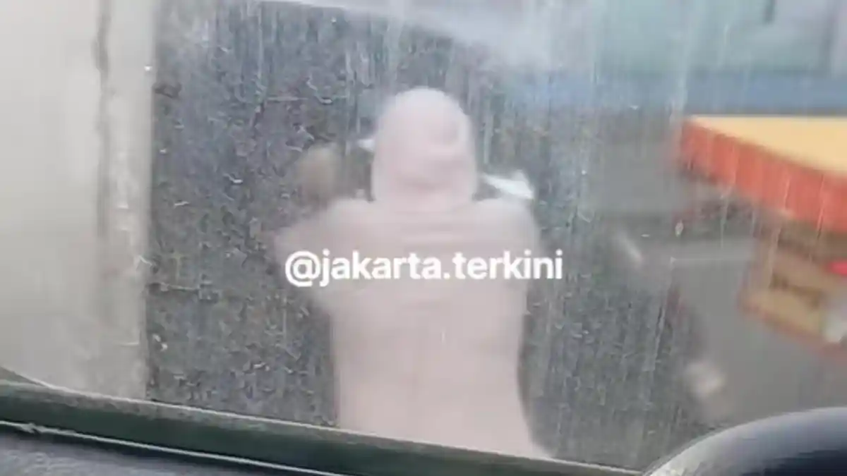 Komplotan Jambret Rampas Ponsel Sopir Mobil Boks yang Terjebak Macet di Terminal Tanjung Priok