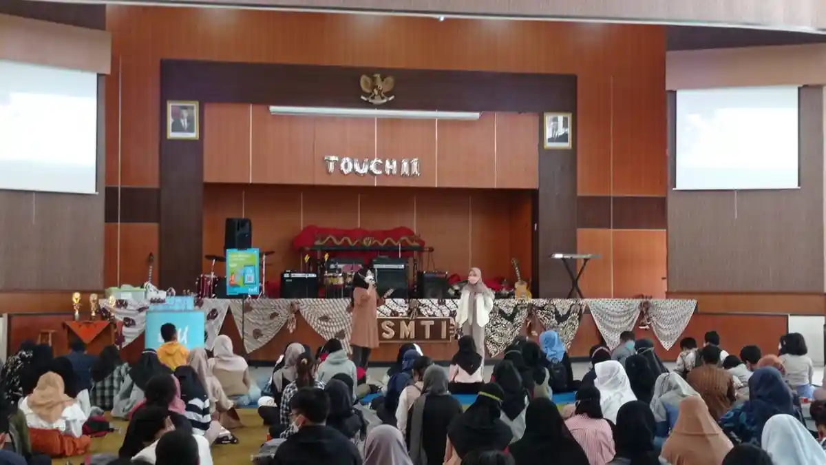 SMK SMTI Yogyakarta Gelar Try Out Ujian Nasional Luring