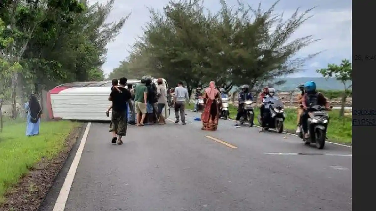 Kecelakaan Maut Tadi Pukul 06.00 WIB, 1 Orang Tewas, Mini Bus Oleng hingga Terguling saat Melambung