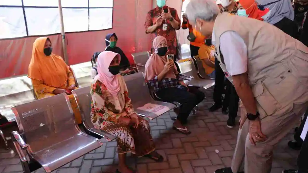 Ganjar Puji Sistem Pengendalian Covid-19 di Karimunjawa: Masyarakatnya Asyik Banget