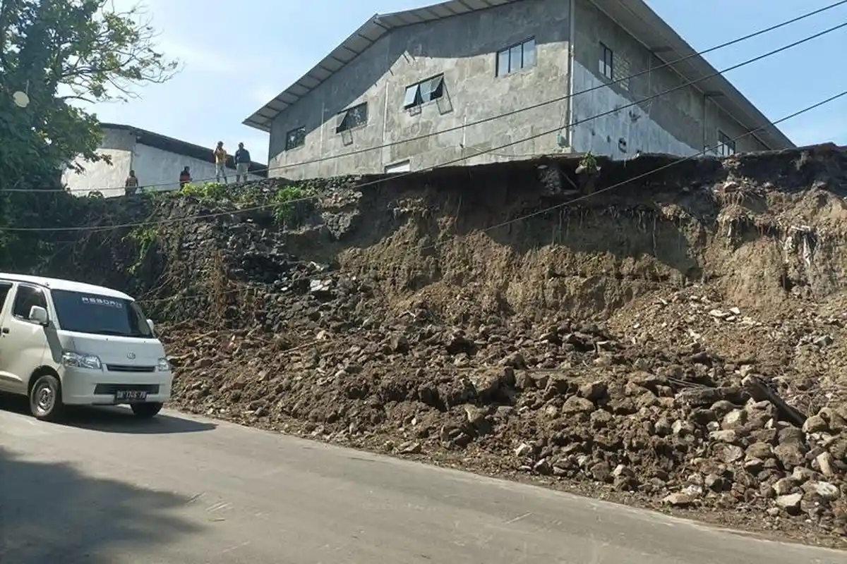 Tanggul di Kairagi Manado Ambruk, Ini Kisah Polisi dan Warga Setempat Saat Berada di Lokasi