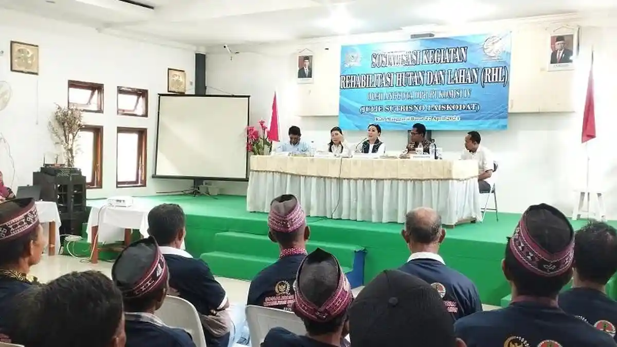Julie Laiskodat Dorong Petani Kembangkan Tanaman Buah Dukung Pariwisata ...
