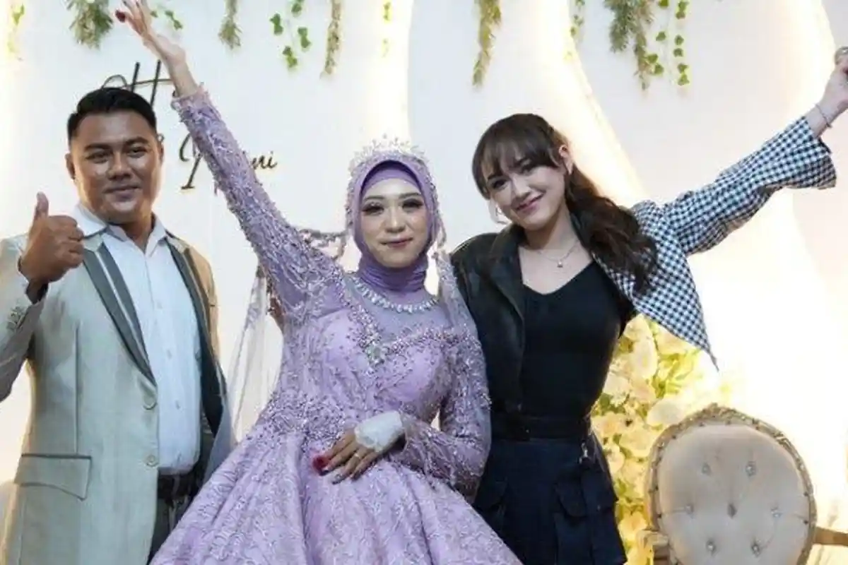 Happy Asmara Meriahkan Acara Pernikahan Pemenang Wedding Impian MS Glow