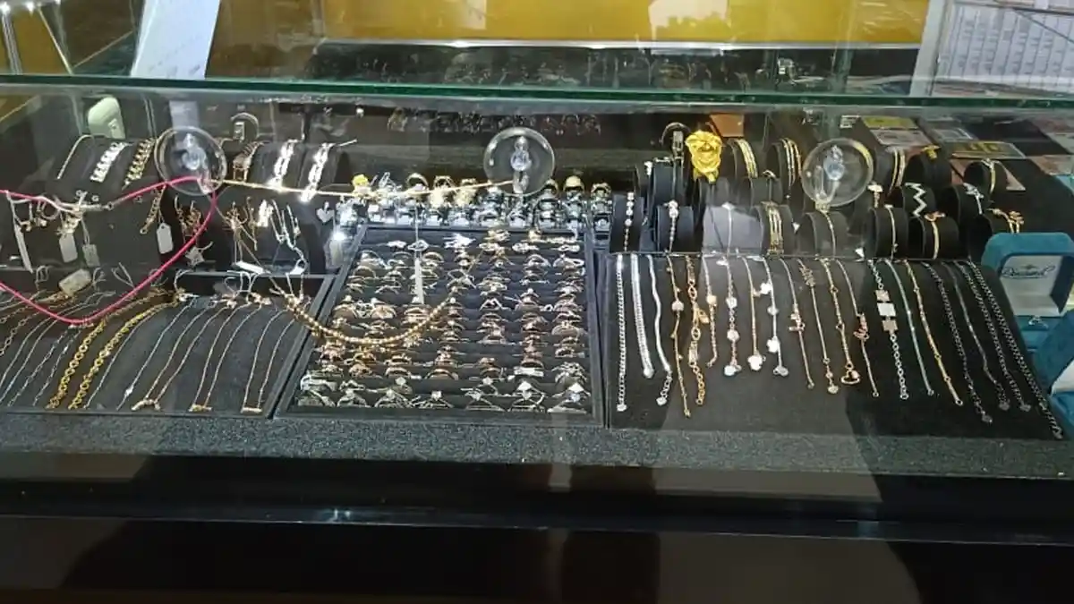 Harga Emas Hari Ini 6 Agustus 2021 di Pegadaian, Emas Antam Rp978.000 Emas UBS Rp934.000