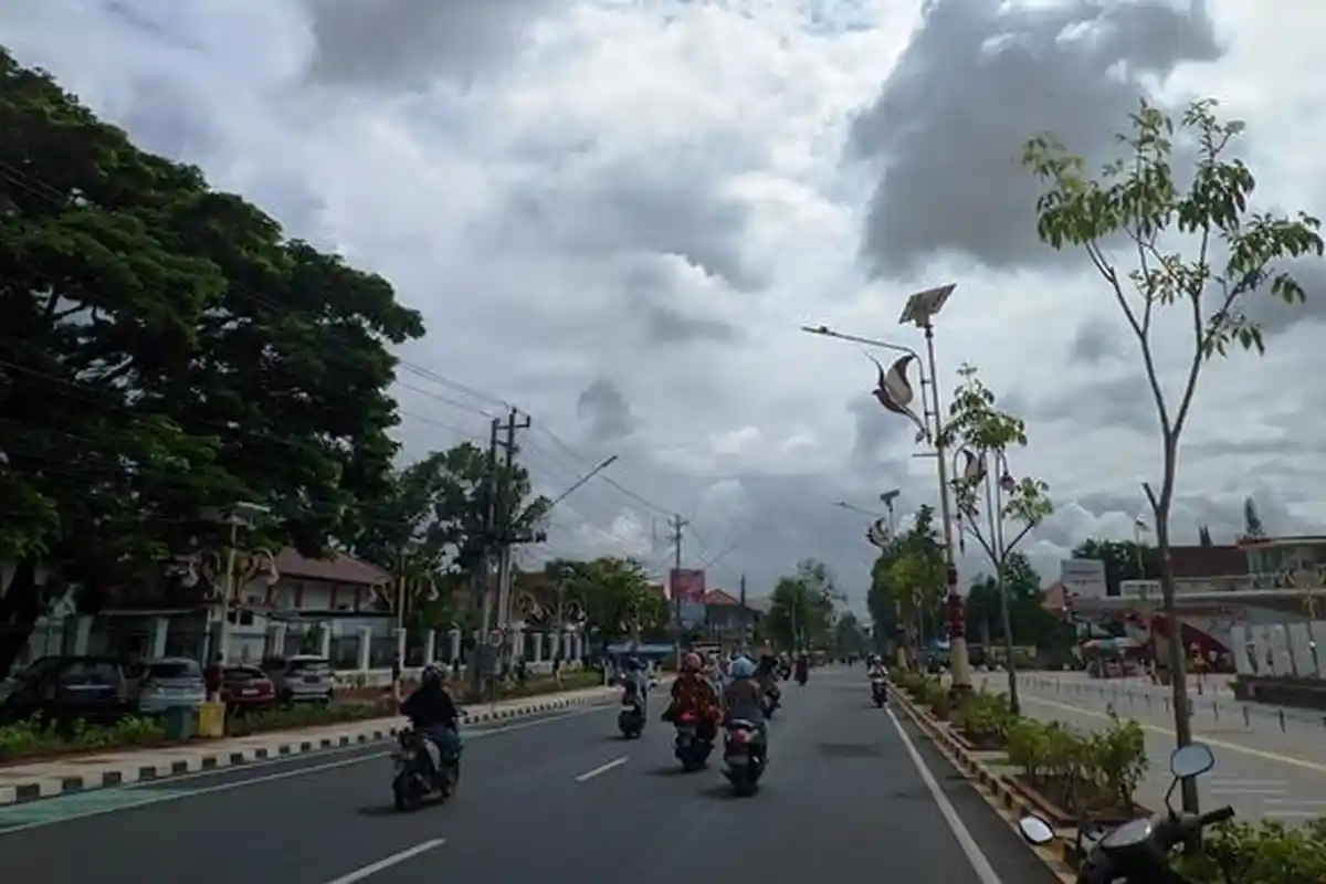 Diguyur Hujan Sepanjang Hari, Berikut Prakiraan Cuaca Kebumen Hari Ini Senin 27 Januari 2025