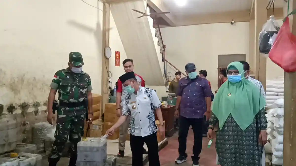 Warga Sambas Keluhkan Harga Gula Pasir yang Kian Mahal