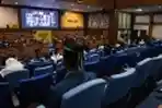 pengukuhan-mahasiswa-baru-unair_20200901_221946.jpg