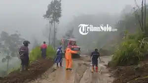 Kondisi-tanah-yang-longsor-Selo-Boyolali.jpg