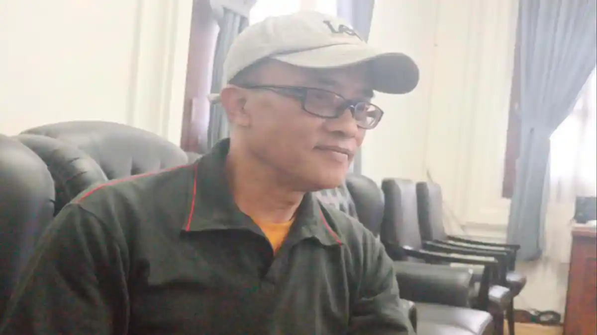 Bagaimana Cara Dapatkan Seragam Gratis ? Komisi D DPRD Kota Malang Soroti Teknis Distribusi Kain
