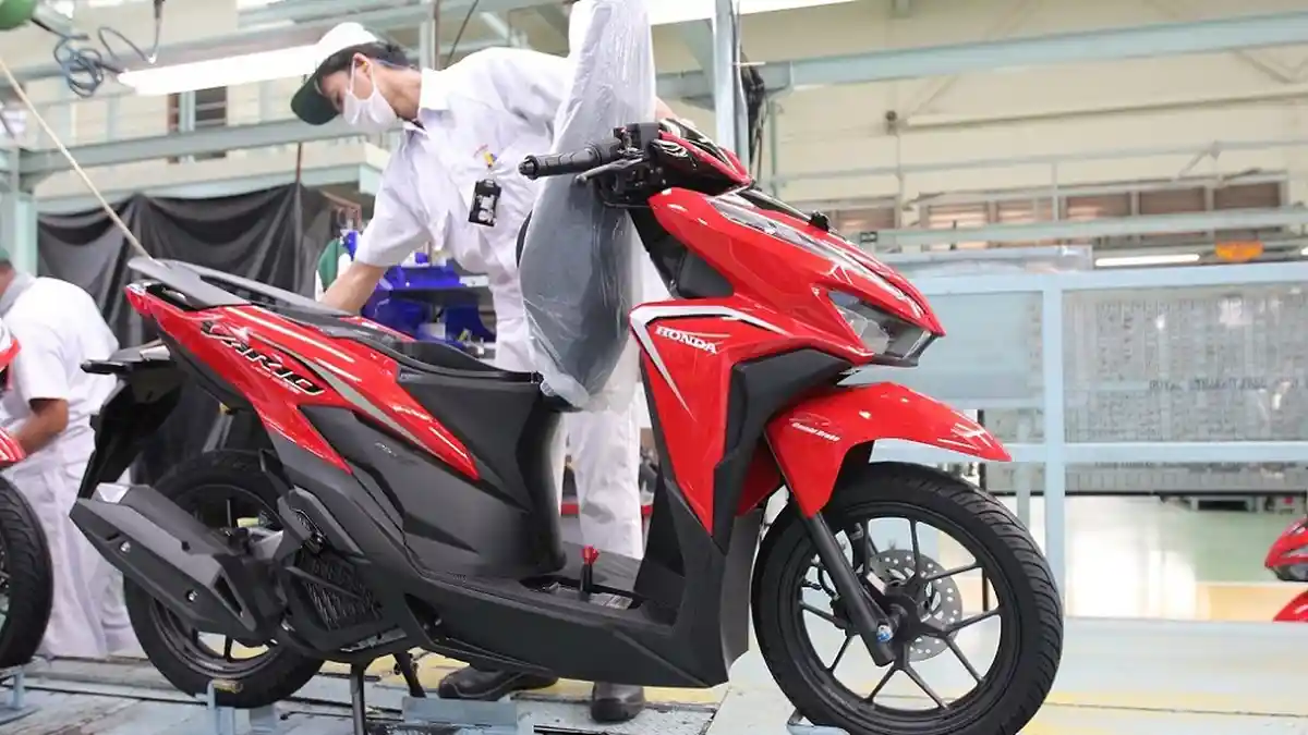 Skutik Populer Honda Vario Kini Tampil Lebih Sporty