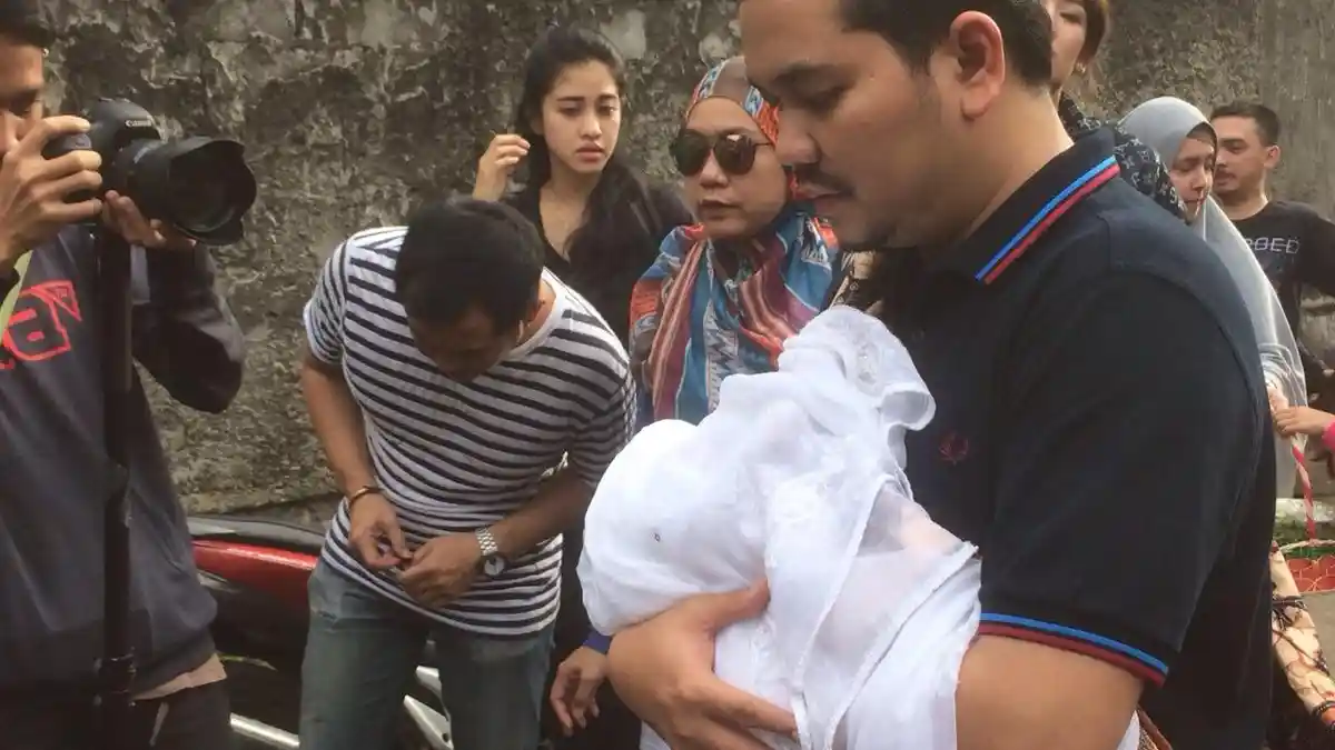 Perasaan Tak Nyaman Dirasakan Indra Bekti Sebelum Ken Berpulang