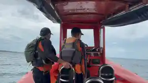Basarnas-Baubau-melakukan-pencarian-terhadap-nelayan-asal-Kolese-yang-hilang-saat-memancing.jpg