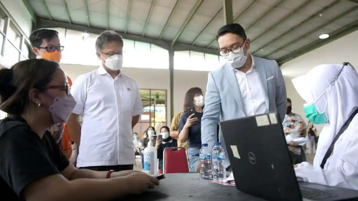 Jawa Barat Belum Juara dalam Hal Vaksinasi Covid-19, Ridwan Kamil Minta Ini kepada Perusahaan