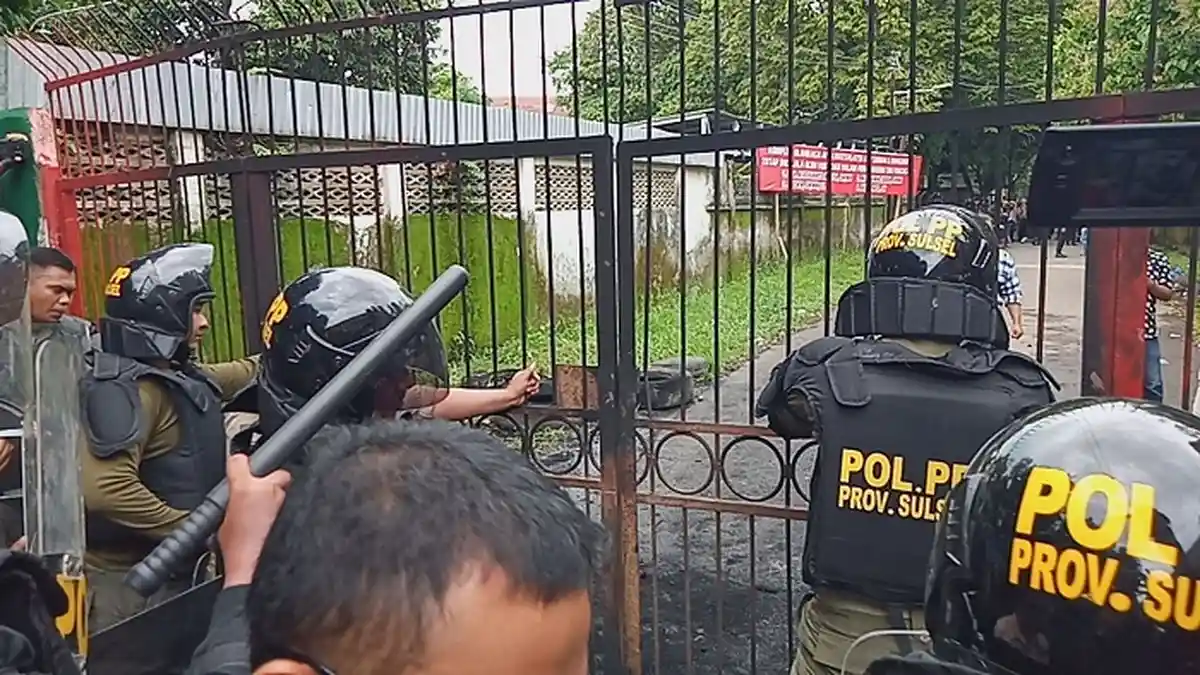 Setelah Insiden Lempar Batu, Kapolrestabes Makassar Mediasi Pemprov Sulsel - YOSS