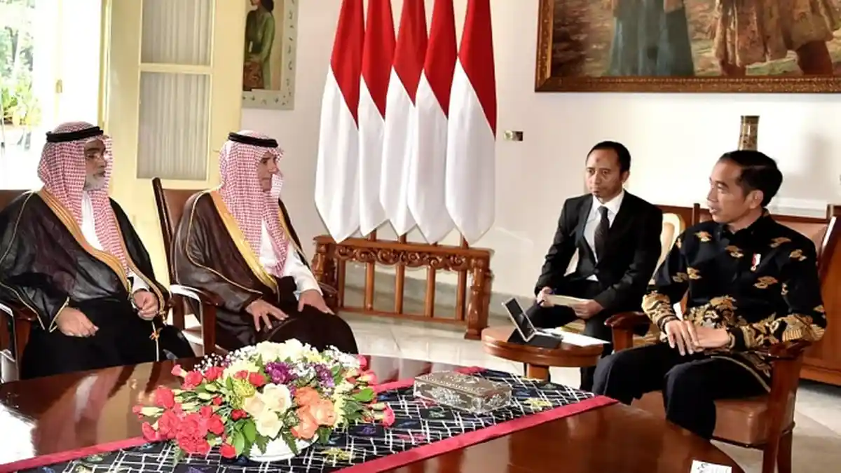 Jokowi Terima Kunjungan Menlu Arab Saudi di Istana Bogor